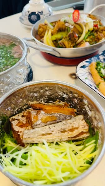 Hình ảnh Cà-mèn - Cơm cá biển - 3