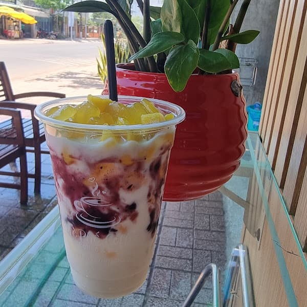 Hình ảnh Hè Phố Coffee - 5