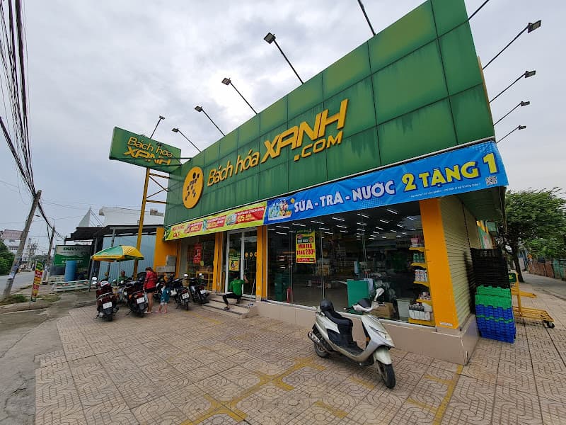 Siêu thị Bách hóa XANH (gần chợ Thạnh Phú)