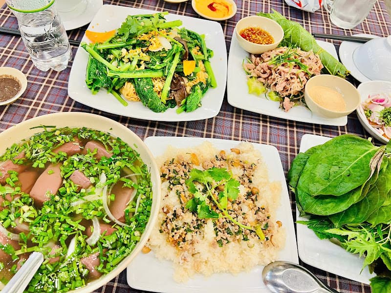 Hình ảnh Hoa Lư Quán - 3