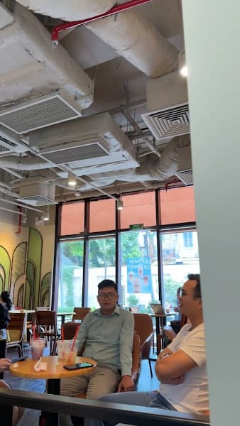 Hình ảnh Highlands Coffee Saigon Trade - 3