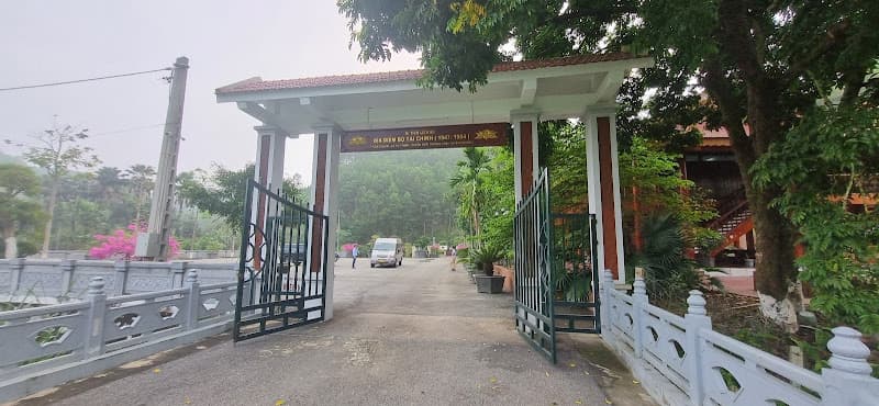 Hình ảnh Bia di tích Lịch sử Bộ Tài chính - 2