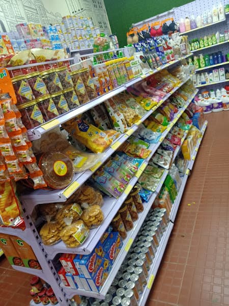 Hình ảnh Familyy Mart - 3