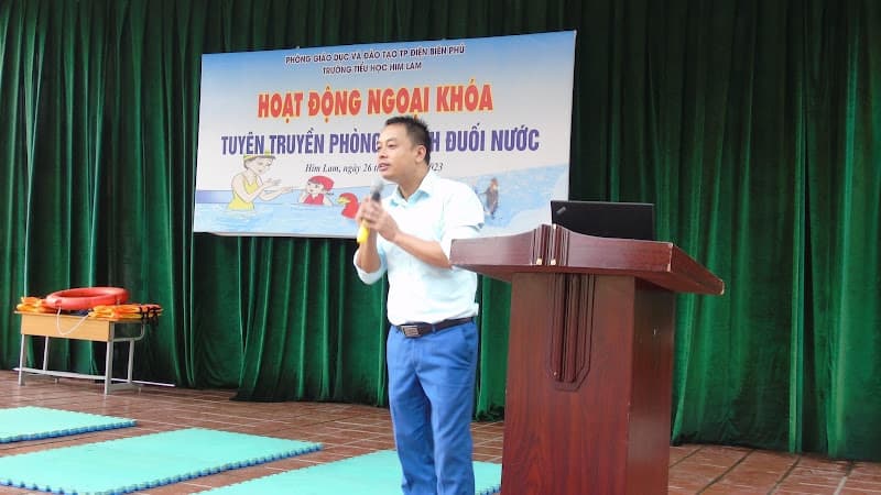 Hình ảnh Bể bơi Hoàng Gia - 9