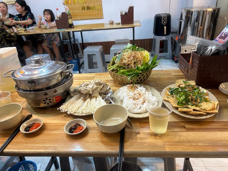 Quán chay Hỷ Lạc