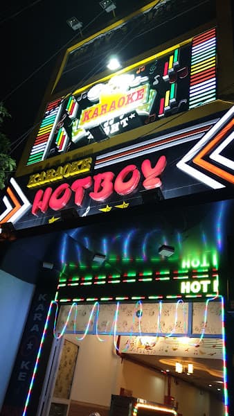 Hình ảnh Karaoke Hot Boy - 4