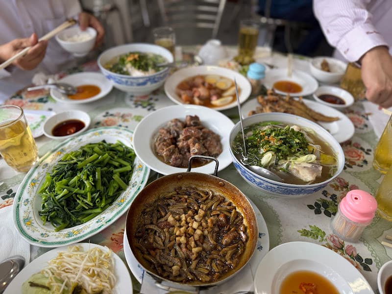 Hình ảnh Quán cơm Tân Tân - 3