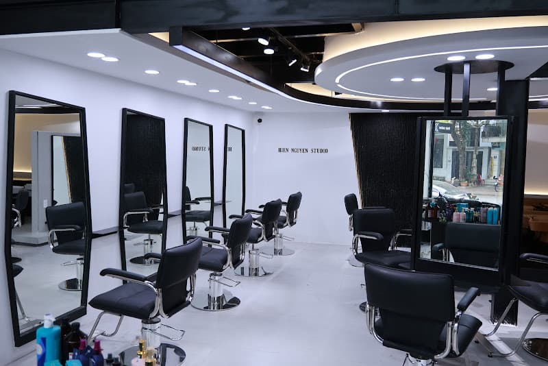 Hình ảnh Hair Salon Hiền Nguyễn - 3