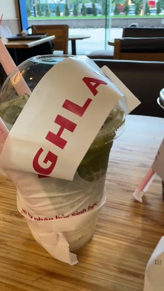 Hình ảnh Highlands Coffee Charmvit - 4