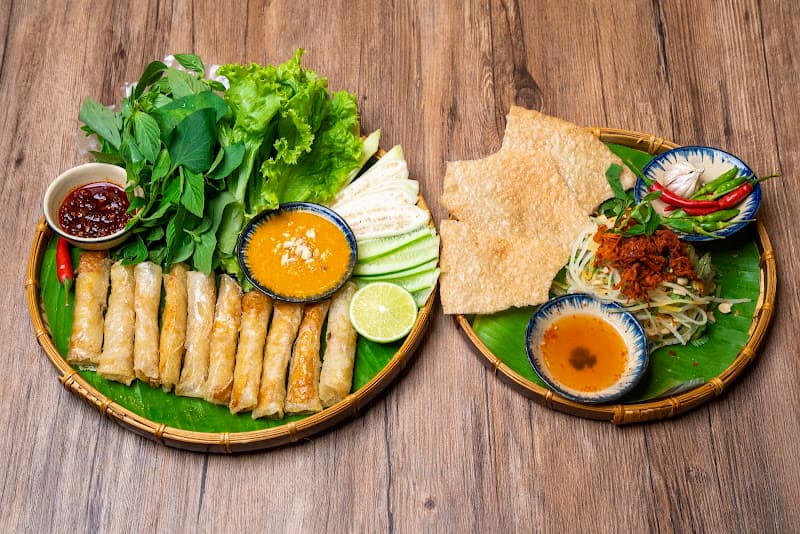 Hình ảnh Cô Quyên Xứ Quảng - 3