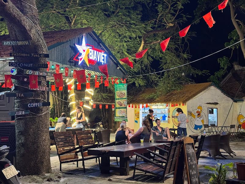 Hình ảnh THE LOCAL BAR - 2