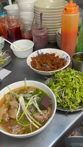 Hình ảnh Bún bò cô Chi - 2