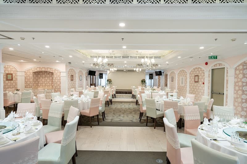 Nhà hàng hải sản & lẩu Yeebo (Quận Phú Nhuận) - Yeebo Seafood and Hotpot Restaurant (Phu Nhuận District)