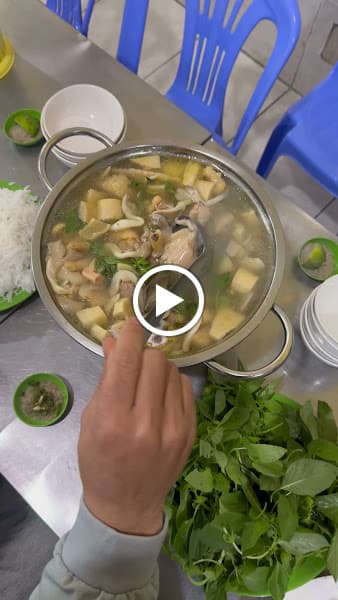 Hình ảnh Lẩu Gà Lá É - Tao Ngộ ( Quán Gốc )155 Bùi Thị Xuân - 3