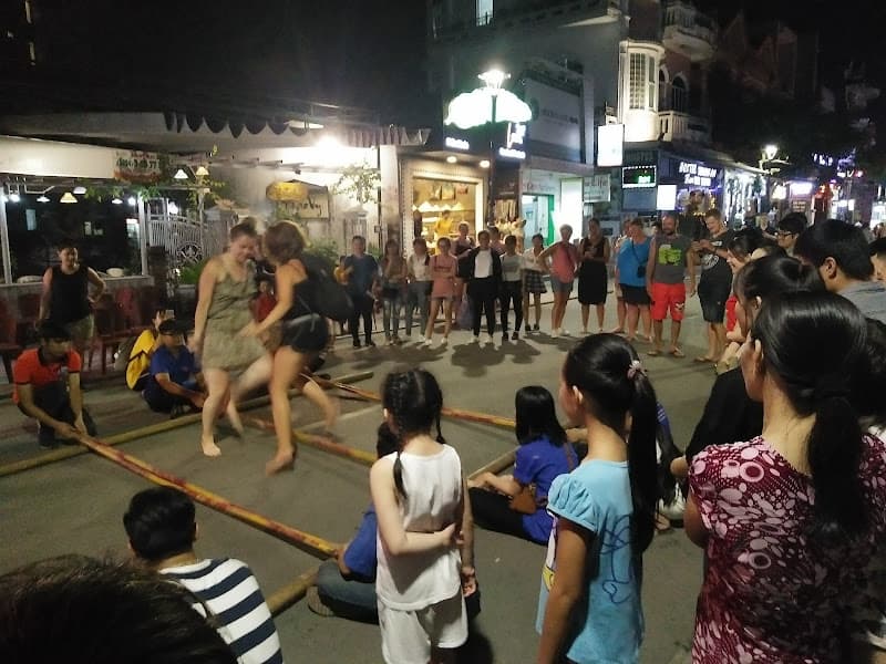 Hình ảnh Đường đi bộ Huế - 3