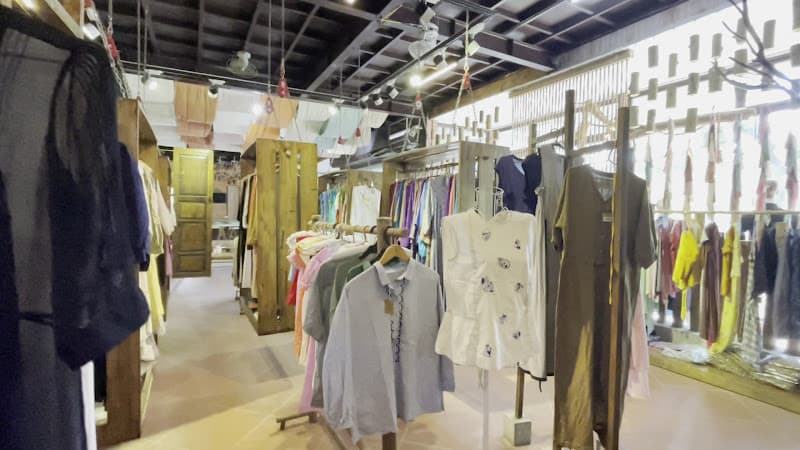 Hình ảnh Minh Trang Handmade Embroidery Shop - 3