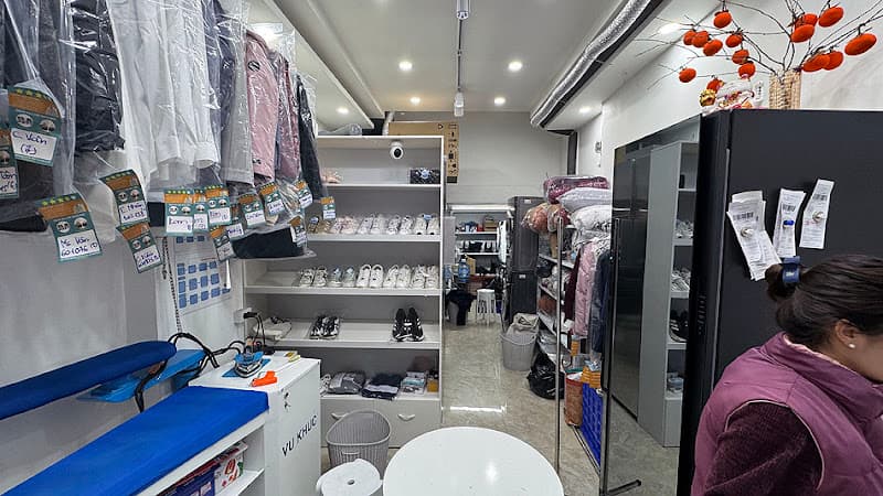 Hình ảnh TIỆM GIẶT KÝ - Laundry & Shoes Spa - 37B Kim Mã Thượng - 5
