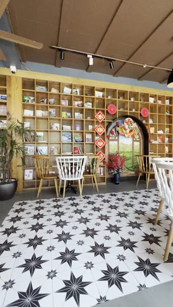 Hình ảnh Sunshine Books Coffee Ninh Bình - 4