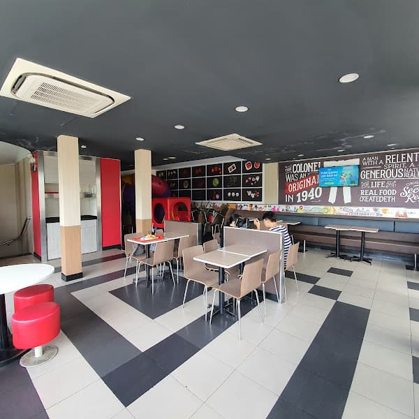 KFC Ngô Gia Tự