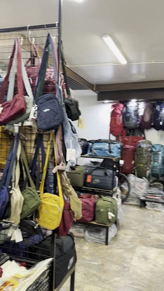 Hình ảnh Lee Lee Sportswear Store החנות של לילי - 4