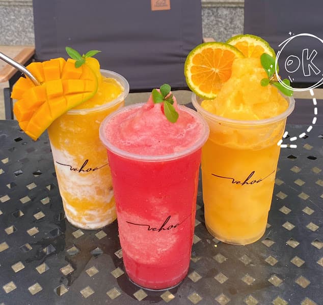 Tiệm trà Vẽ Hoa