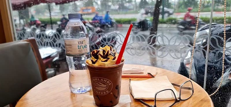 Hình ảnh Highlands Coffee Phạm Văn Đồng - 4