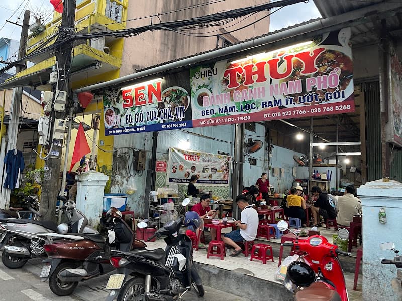 Thúy - Bánh Canh Nam Phổ