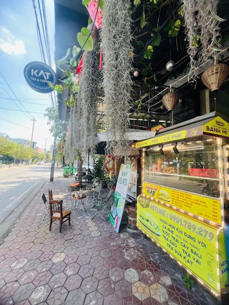 Hình ảnh Tiệm trà hoa, cà phê và bánh mì KAT - 33 Xuân Diệu - 4
