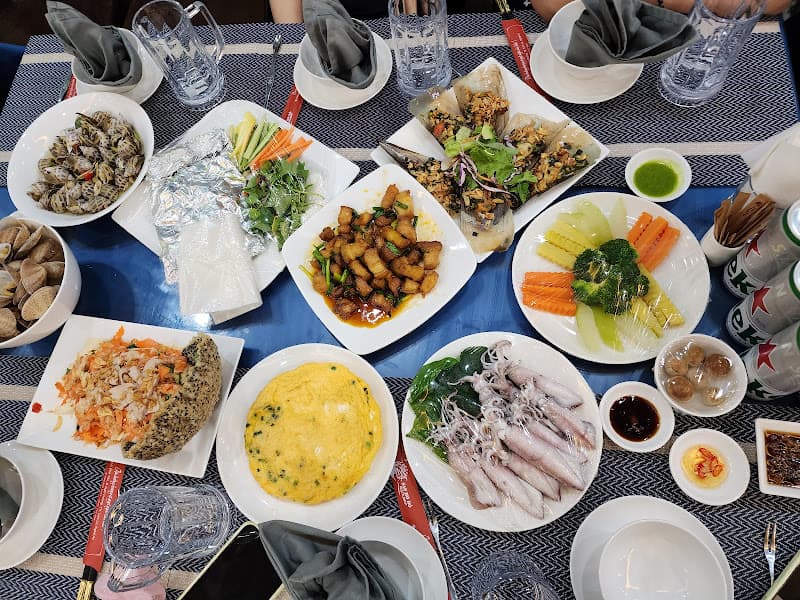Hình ảnh Nhà Hàng San Hô Đỏ - 4