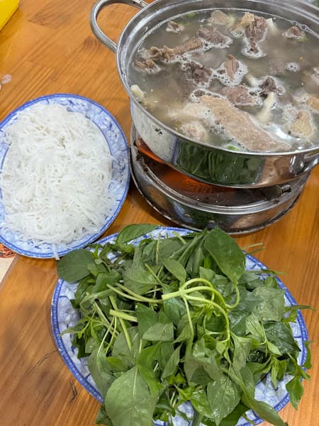 Hình ảnh Lẩu Gà Lá É - 4