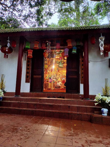 Hình ảnh Đền Cô Bé Tả Van - 3