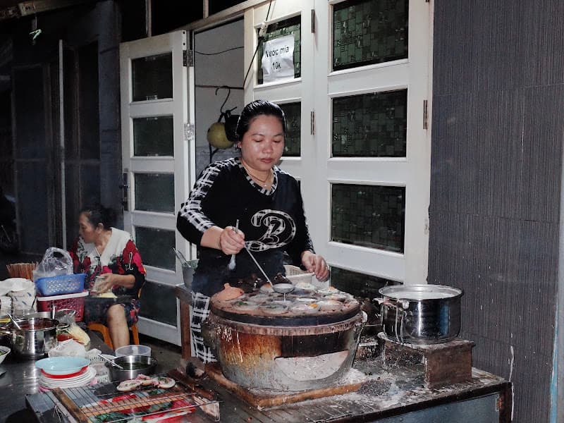 Hình ảnh Bánh căn nướng (buổi sáng) - 3