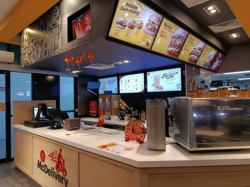Hình ảnh McDonald's Tân Sơn Nhất - 3