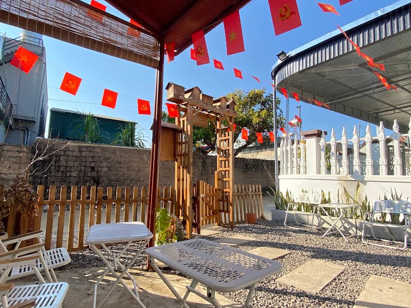 TIỆM THÁNG 8 - Tiệm Cafe - Trà sữa - Matcha