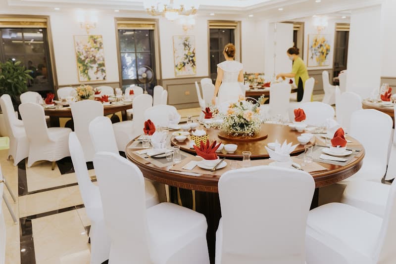 Nhà hàng A Trần- Phượng Loan