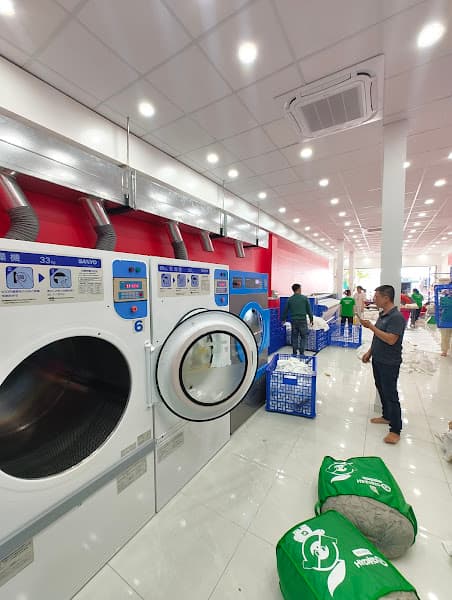Hình ảnh Giặt 24H - Giặt Sấy, Giặt Hấp Quần Áo, Chăn, Rèm, Topper, Vệ Sinh Giày, Gấu Bông, Giặt Sỉ Spa, Khách Sạn - 3