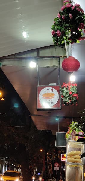 Hình ảnh 17A Tiem Banh Mi - 3