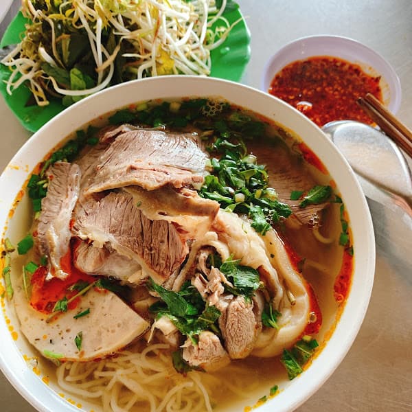 Bún bò Huế O Thu