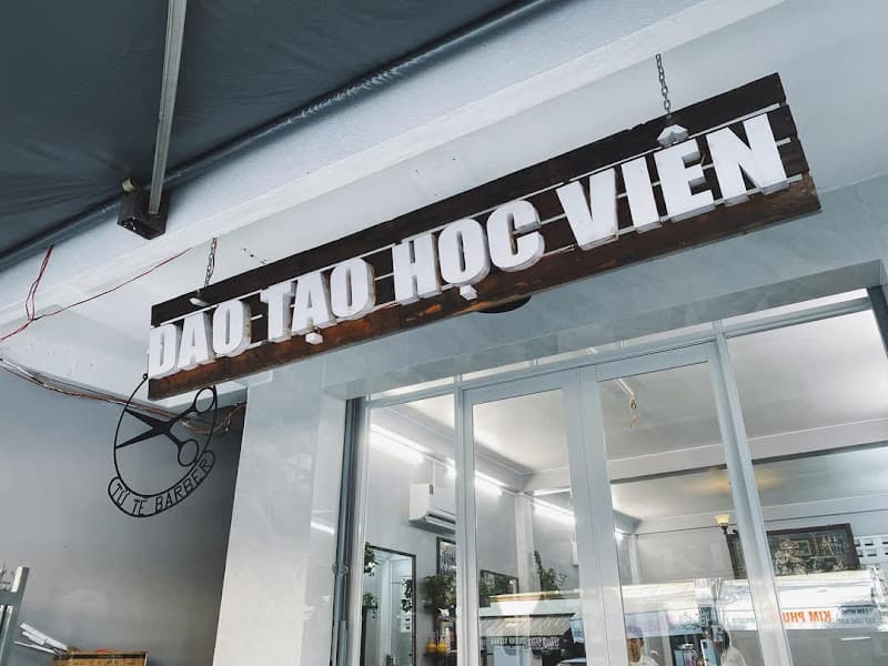 Hình ảnh Tử Tế barber shop - 3