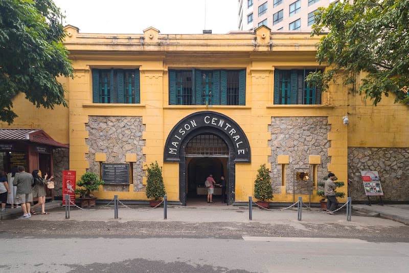 Di tích Nhà tù Hỏa Lò