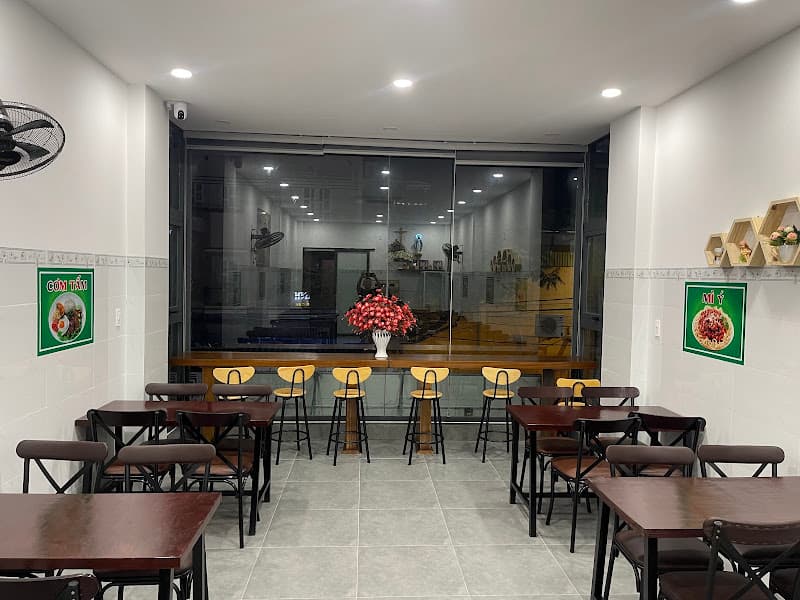 Ảnh bìa Cơm Hạnh(cơm phần,món,dĩa) 가족식사(맛있고 저렴한 가격)