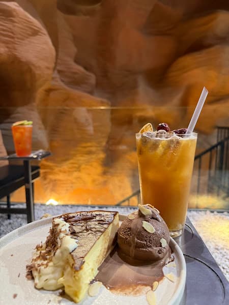 Hình ảnh Than - The Greenery - 3