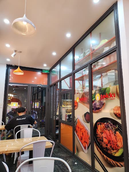 Tokki Chicken - Phố ăn vặt Lò Đúc