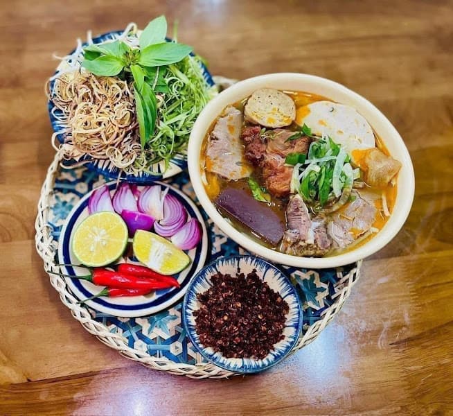 Hình ảnh Bún Bò Huế O Quýt - 3