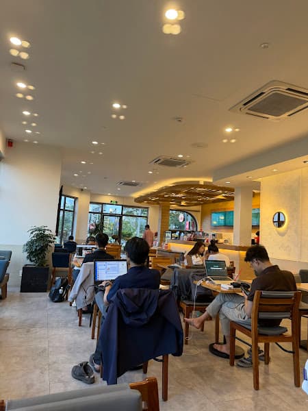 Hình ảnh Highlands Coffee Nguyen Tat Thanh DNG - 2