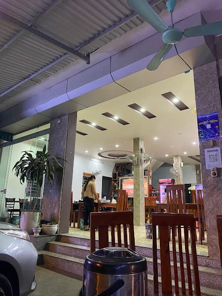 Nhà Hàng Đồng Khởi - Cơm Tám - Lẩu - Nướng Không Khói