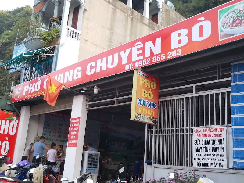 Phở Quang Chuyên bò