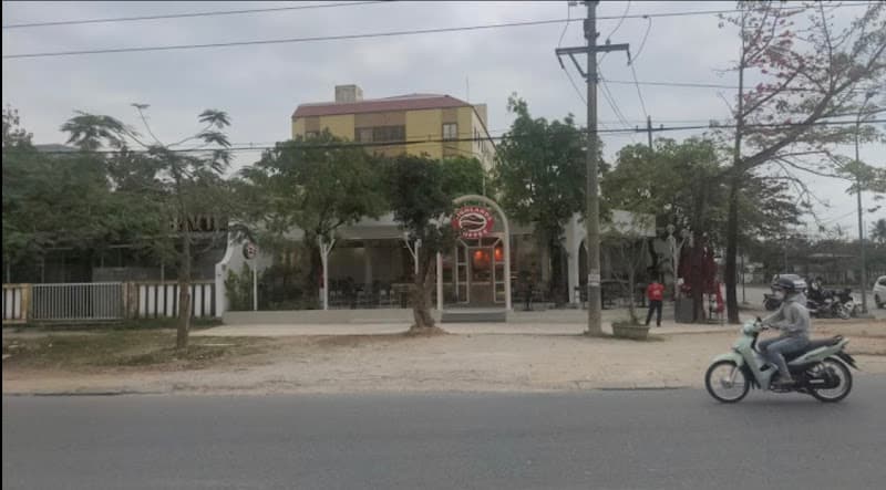 Hình ảnh Highlands Coffee 102 Pham Van Dong Hue - 2