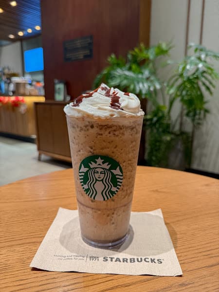 Hình ảnh Starbucks Sun Avenue - 2
