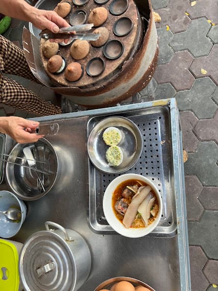 Hình ảnh Bánh căn cô Chín - 8